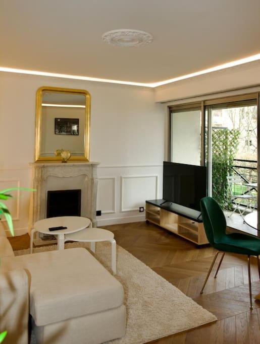 Parisian Style Apartment Мезонз-Альфор Екстер'єр фото