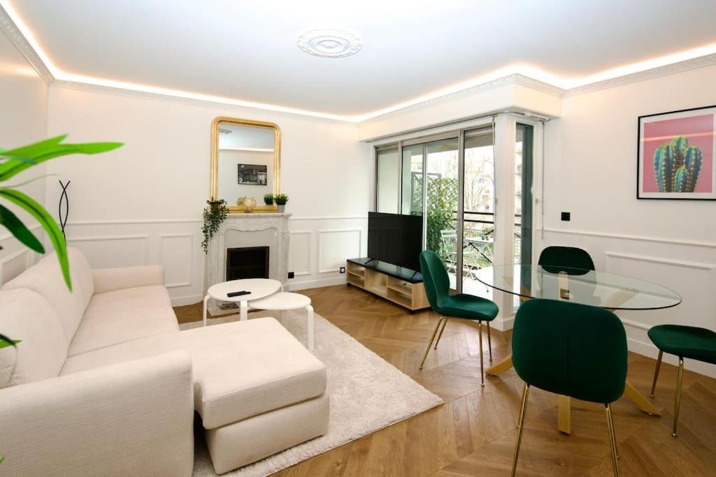 Parisian Style Apartment Мезонз-Альфор Екстер'єр фото